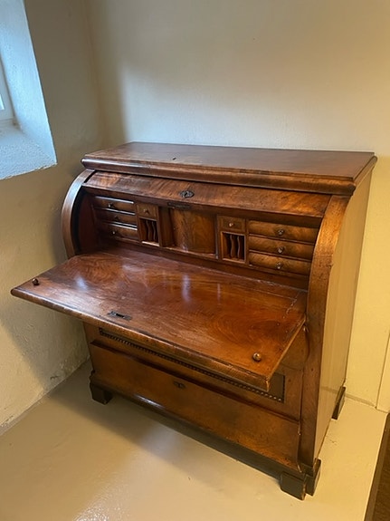 Product image 1 of 8