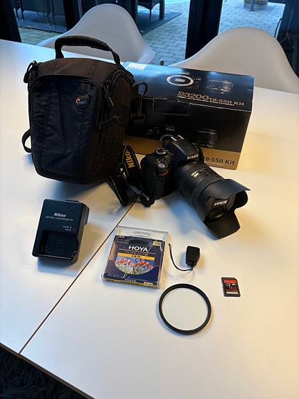 Product image 1 of 8