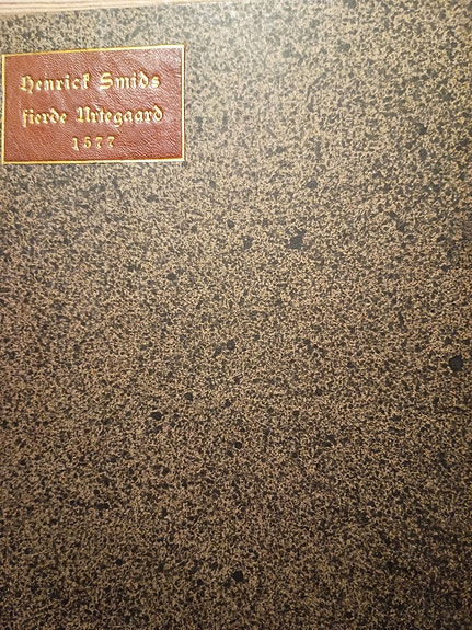 Product image 1 of 9