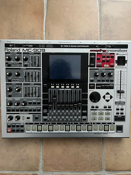 Product image 1 of 6