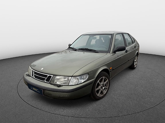 Saab 900