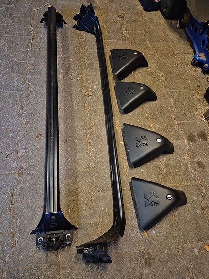 Product image 1 of 4