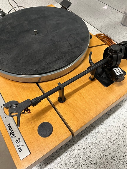 Product image 1 of 8