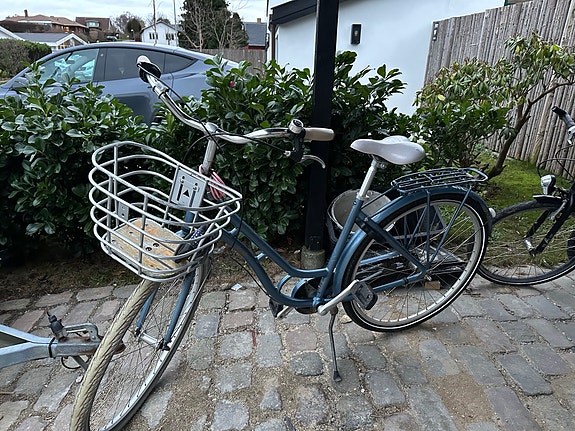 Product image 1 of 9