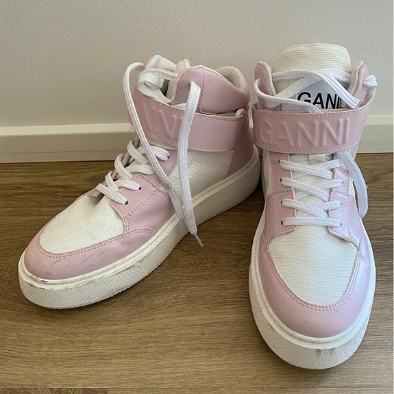 Product image 1 of 7