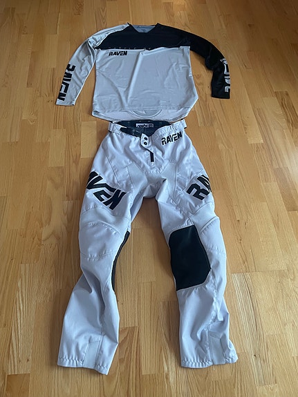 Product image 1 of 10