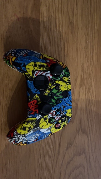 Product image 1 of 3