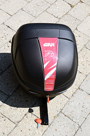 Product image 1 of 6