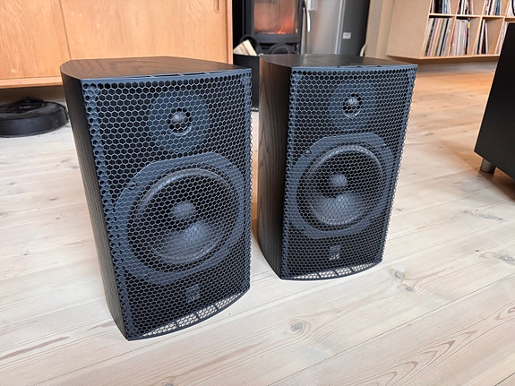 Product image 1 of 5