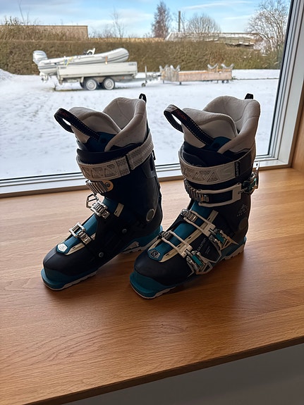 Product image 1 of 9