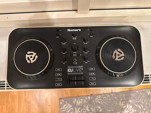 Product image 2 of 3