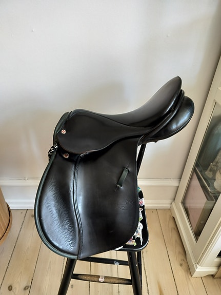 Product image 2 of 11