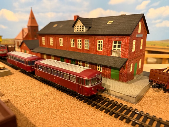 Product image 2 of 9