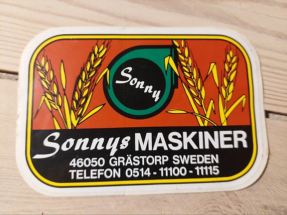 Product image 1 of 3