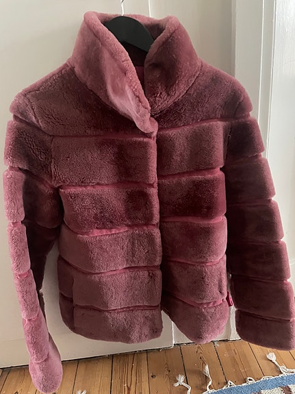 Product image 1 of 7