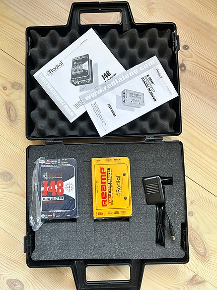 Product image 1 of 2