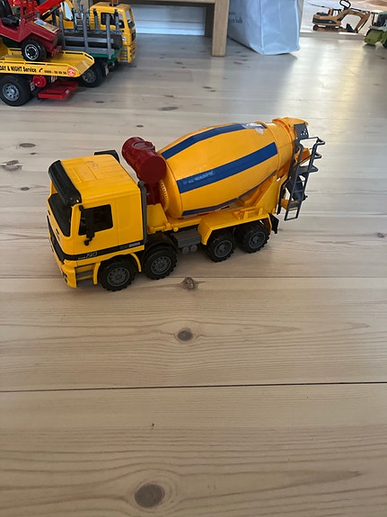 Product image 1 of 3