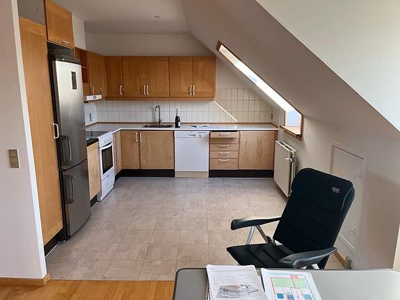 Product image 1 of 8