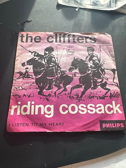 Product image 1 of 2