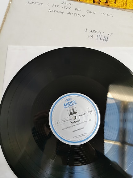 Product image 8 of 9