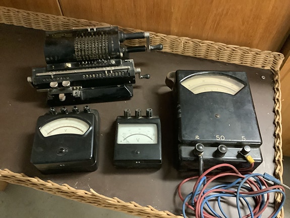 Product image 1 of 4