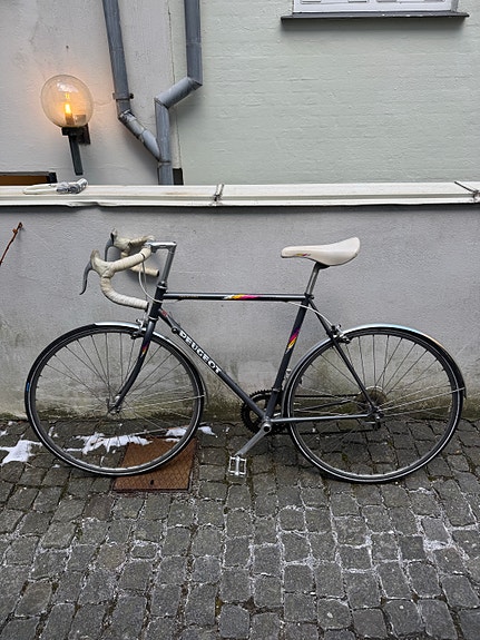 Product image 1 of 8