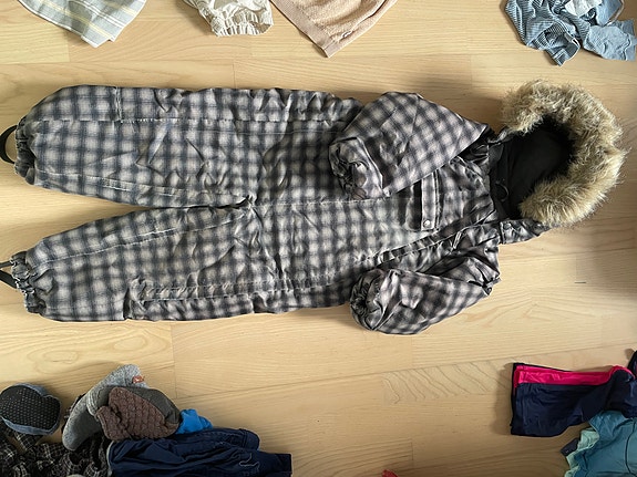 Product image 1 of 4