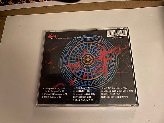 Product image 2 of 4
