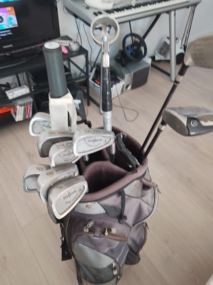 Product image 1 of 3