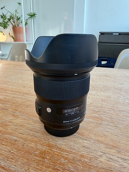 Product image 1 of 3