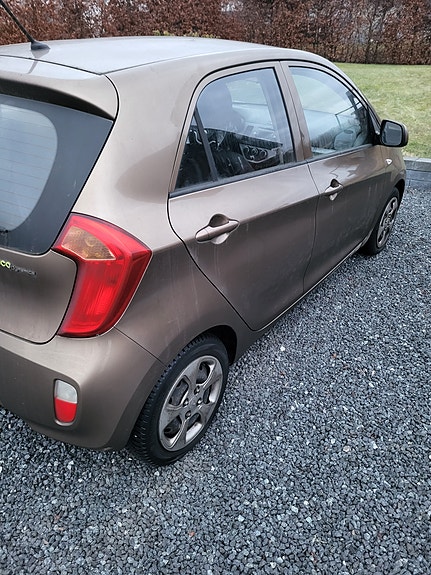 Kia Picanto 2013 photo 4