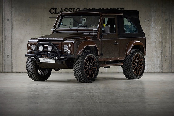 Land Rover Defender 90