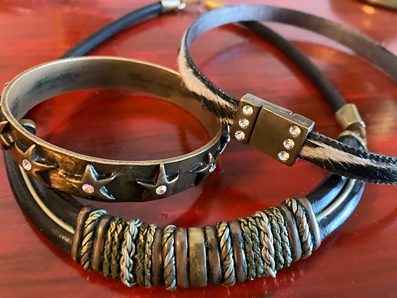 Product image 1 of 5