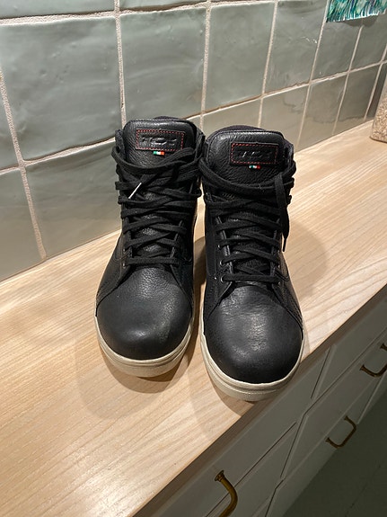 Product image 1 of 8