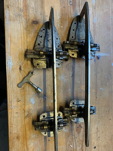 Product image 1 of 4