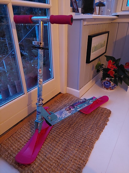 Product image 1 of 3