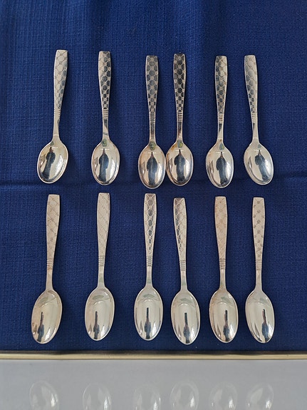 Product image 13 of 27