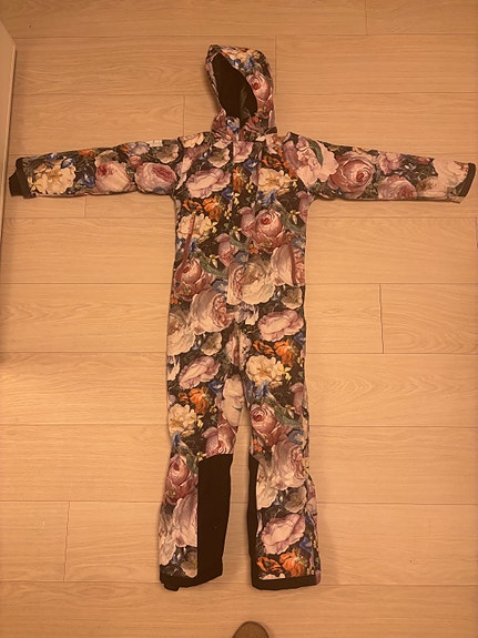 Product image 1 of 4