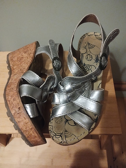 Product image 1 of 3