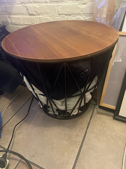 Product image 1 of 2