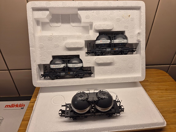 Product image 2 of 9