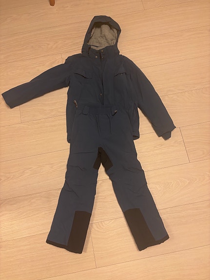 Product image 1 of 2