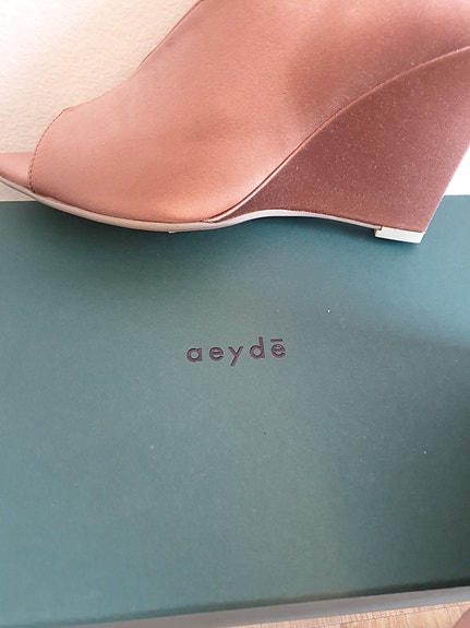 Product image 12 of 18