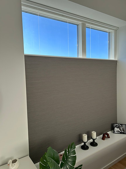 Product image 1 of 9