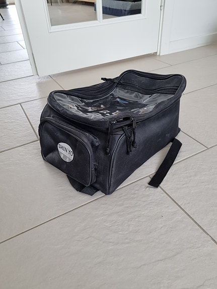 Product image 1 of 2