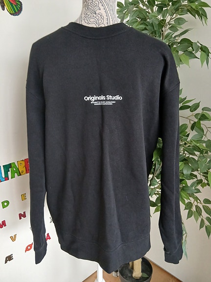 Product image 1 of 8