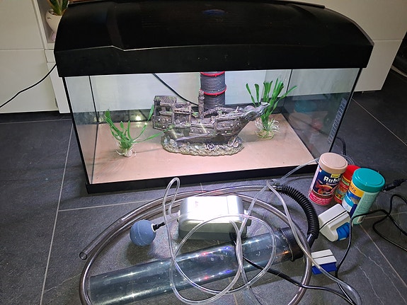 Product image 1 of 8