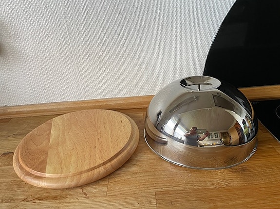 Product image 1 of 2