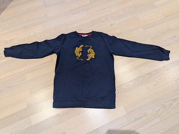 Product image 1 of 3