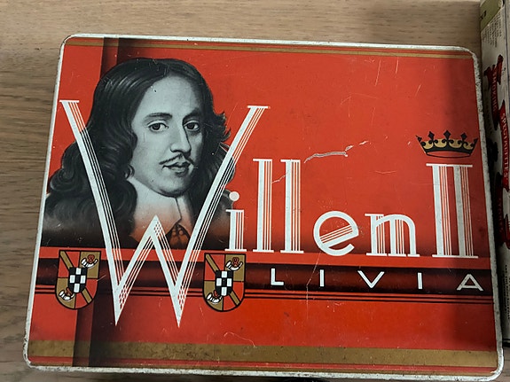 Product image 11 of 19